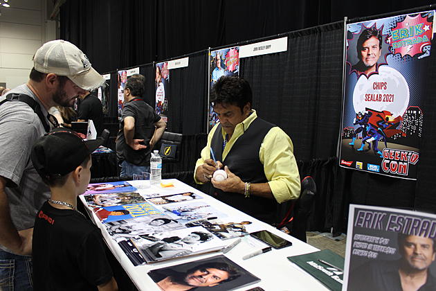 Geek&#8217;d Con Celebrity Autographs and Photo FAQs